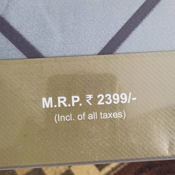 Mac Premium Bedsheet - Picture 7 of 9